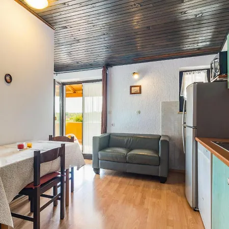 Apartment Dika By Interhome Poreč