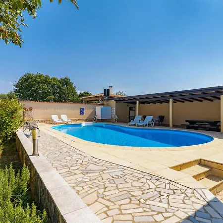 Dika By Interhome