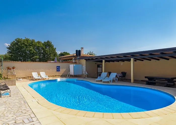 Dika By Interhome Apartman Porec